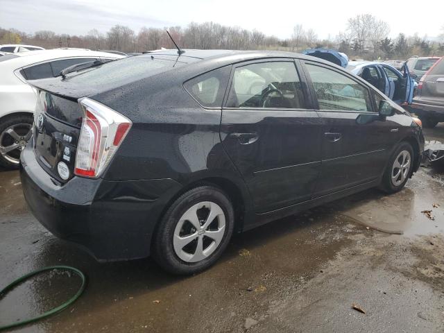 Image 3 of 2013 TOYOTA PRIUS  2013 with VIN JTDKN3DU1D5681058
