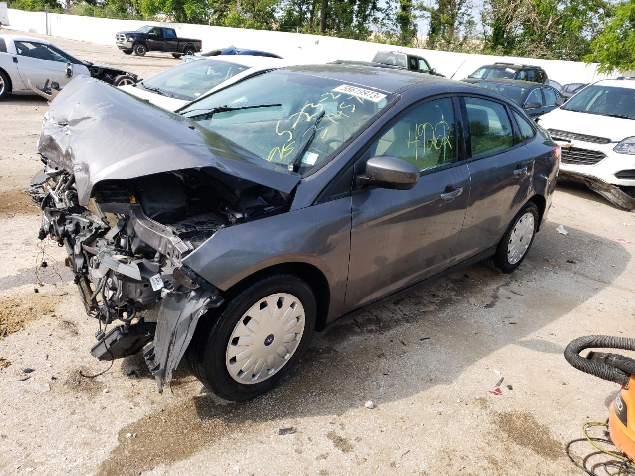 Image 1 of 2012 FORD FOCUS SE 2012 with VIN 1FAHP3F27CL278914