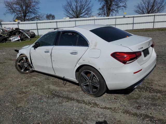 Obraz 2 z 2020 MERCEDES-BENZ A 220 2020 z VIN W1K3G4EB3LW047511