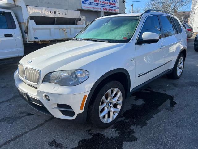 Obraz 2 z 2013 BMW X5 XDRIVE35I 2013 z VIN 5UXZV4C55D0B11612