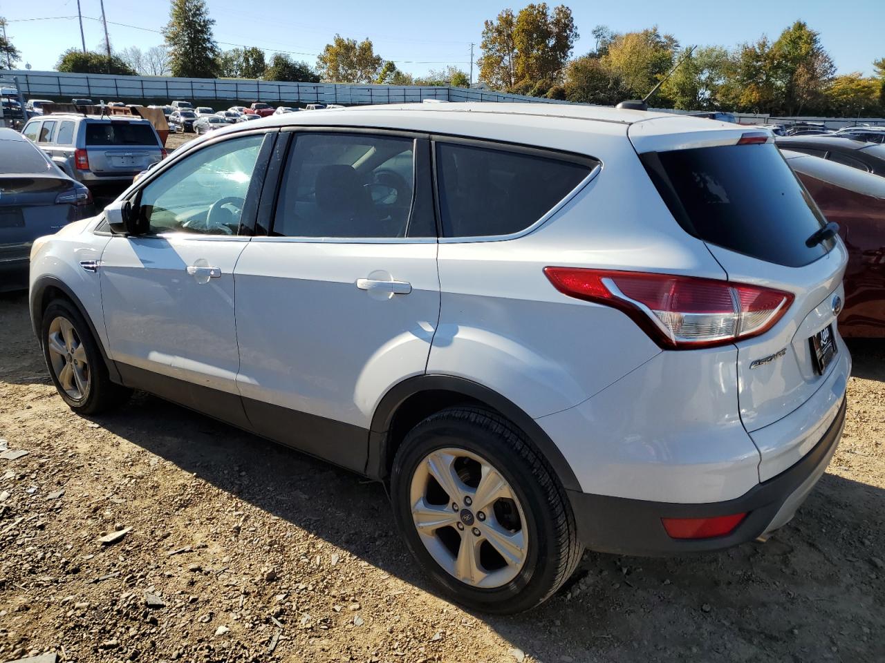 Image 2 of 2016 FORD ESCAPE SE 2016 with VIN 1FMCU0GX6GUC58557