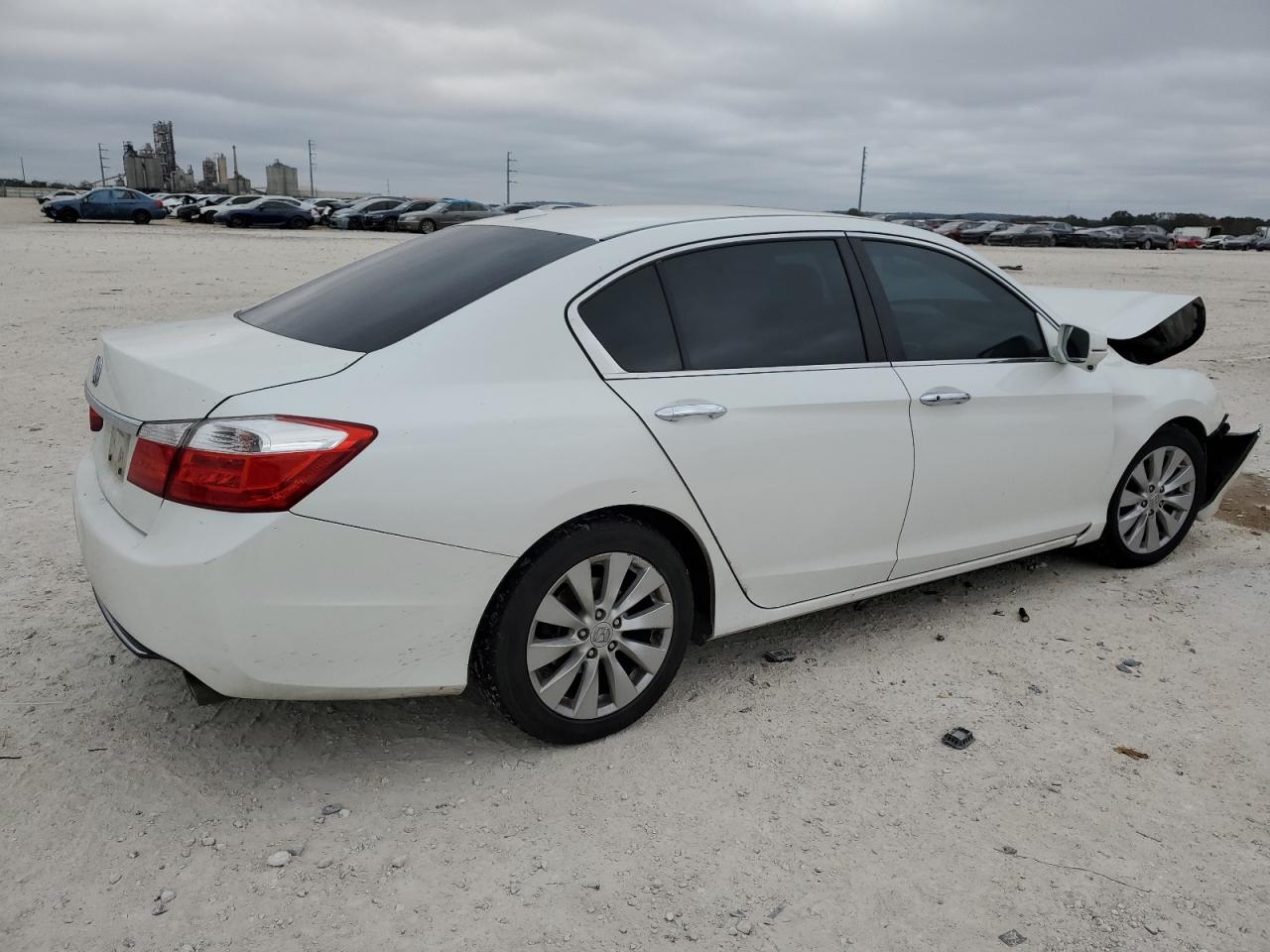 Image 3 of 2013 HONDA ACCORD EXL 2013 with VIN 1HGCR2F86DA038393