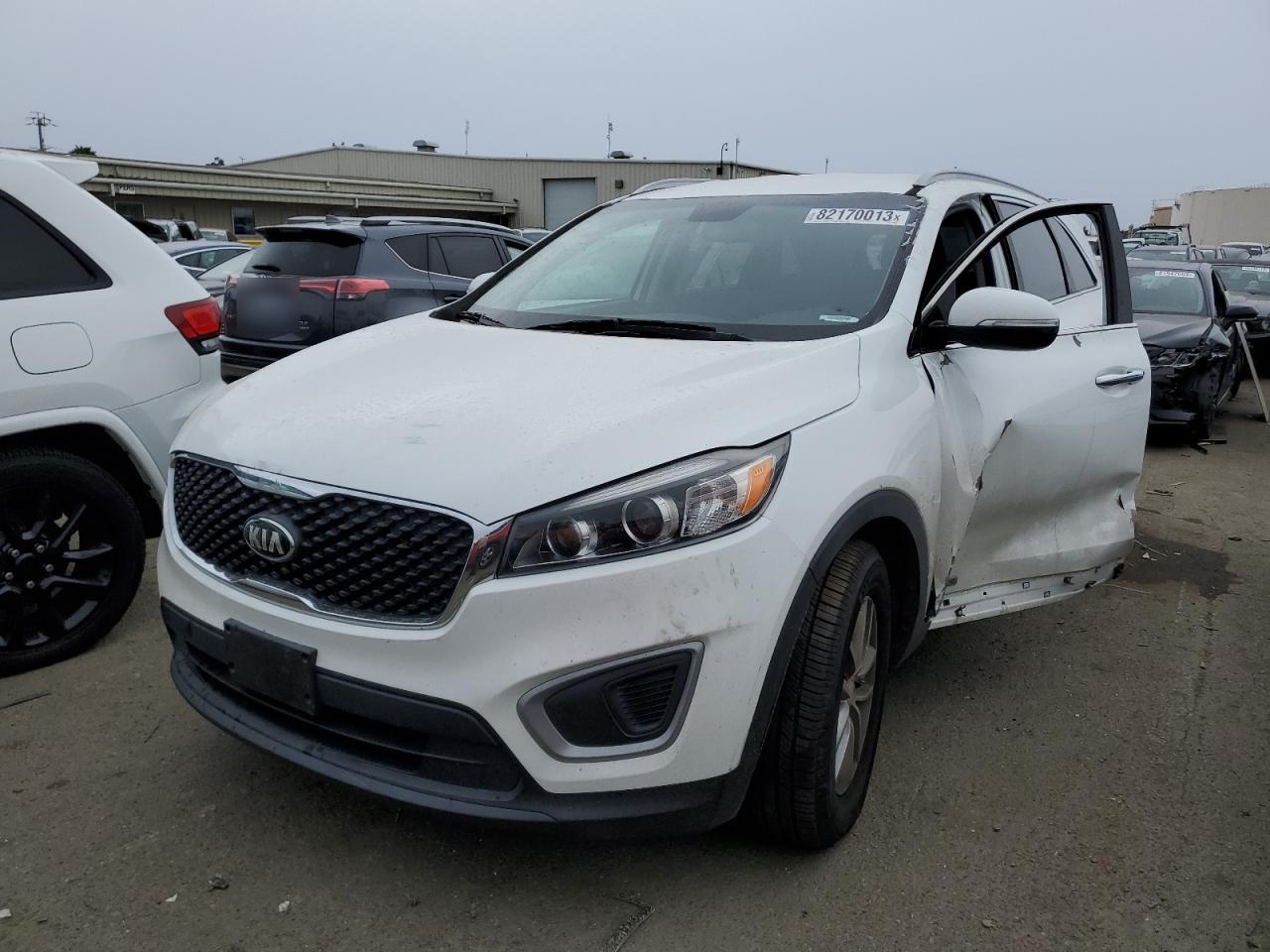Изображение 1 2016 KIA SORENTO LX 2016 с VIN 5XYPGDA57GG135248