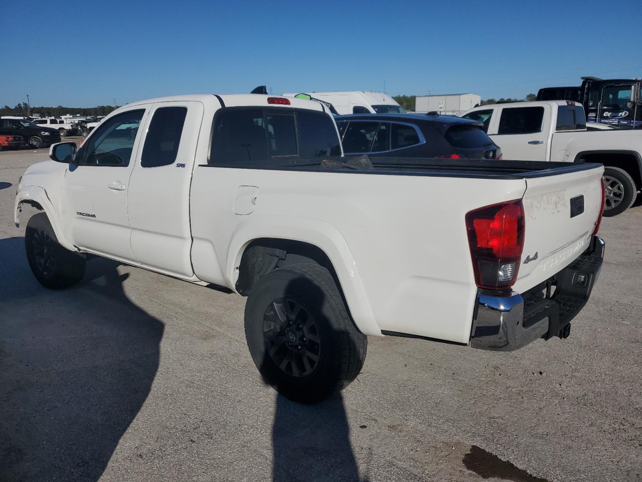 Obraz 2 z 2021 TOYOTA TACOMA ACCESS CAB 2021 z VIN 3TYSZ5AN1MT036261