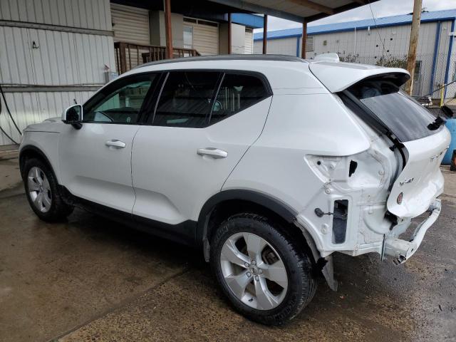 Obraz 2 z 2022 VOLVO XC40 T4 MOMENTUM 2022 z VIN YV4AC2HK8N2771473