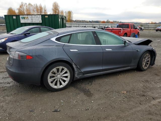 Obraz 3 z 2016 TESLA MODEL S  2016 z VIN 5YJSA1E29GF166826
