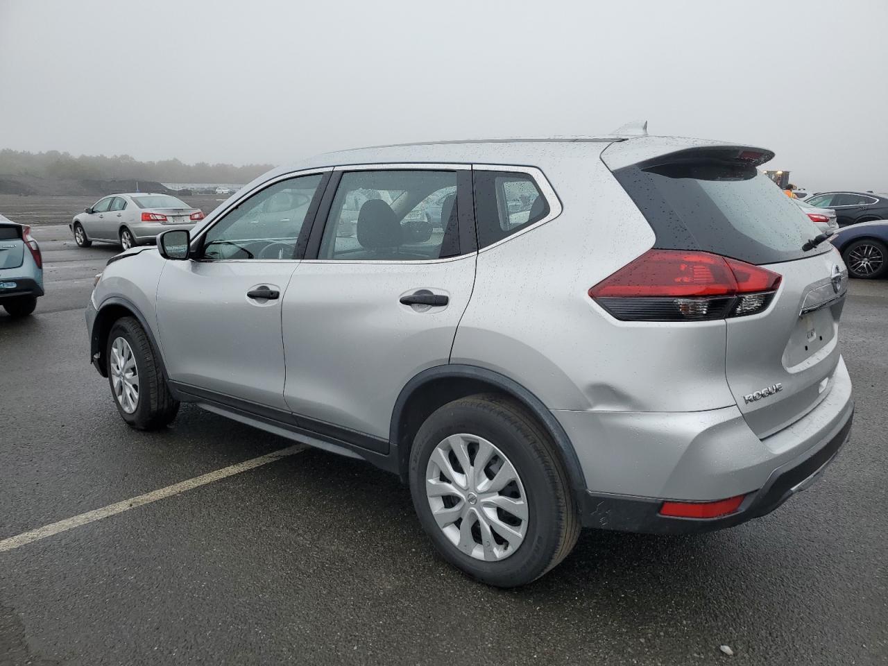 Изображение 2 2020 NISSAN ROGUE S 2020 с VIN JN8AT2MT5LW010315