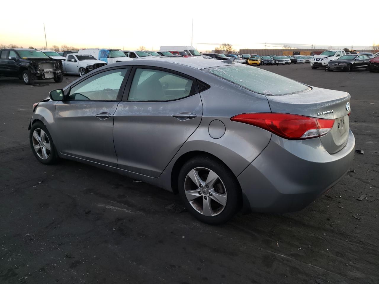 Image 2 of 2013 HYUNDAI ELANTRA GLS 2013 with VIN KMHDH4AE2DU952410