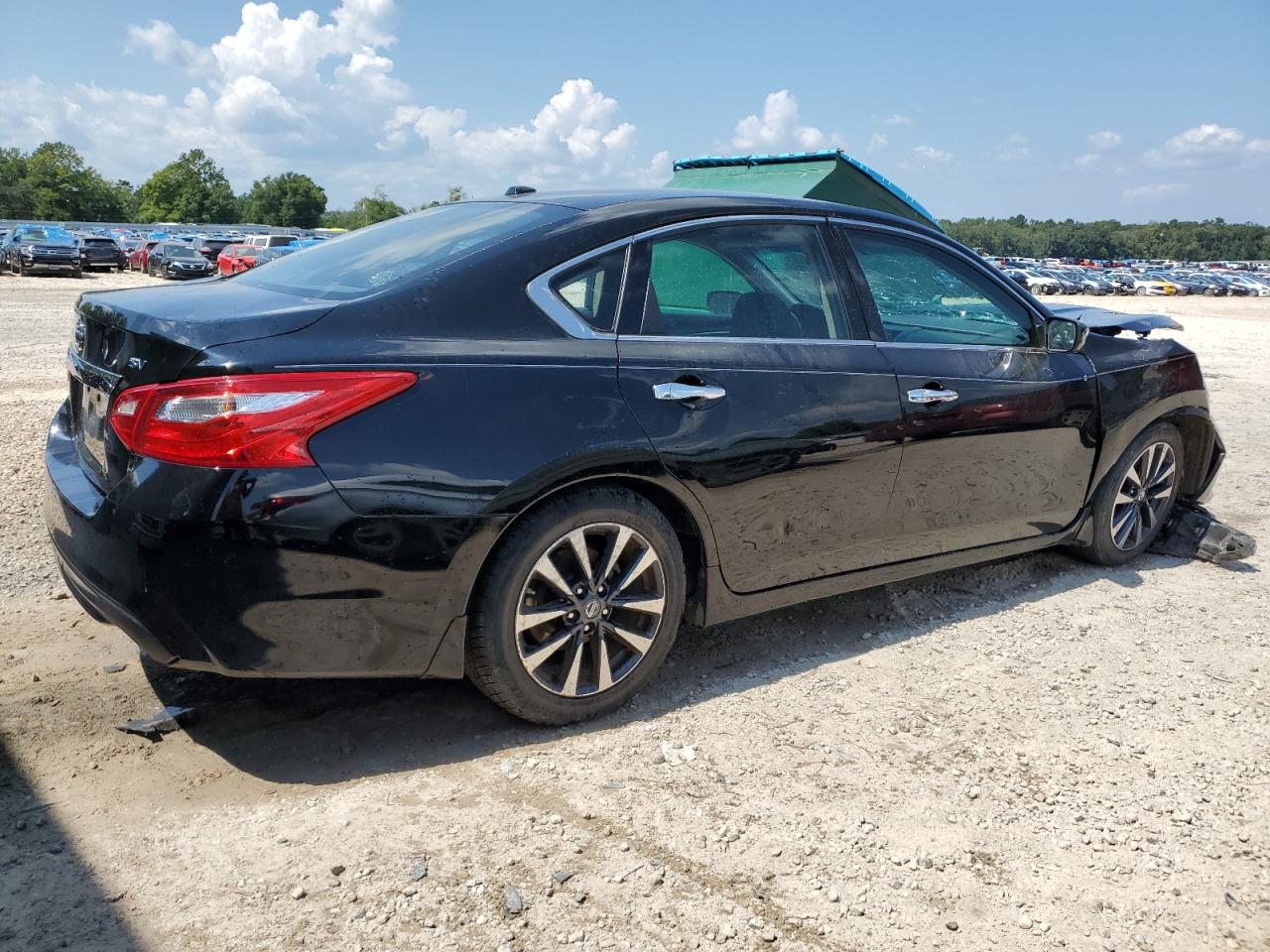 Obraz 3 z 2017 NISSAN ALTIMA 2.5 2017 z VIN 1N4AL3AP3HC271613