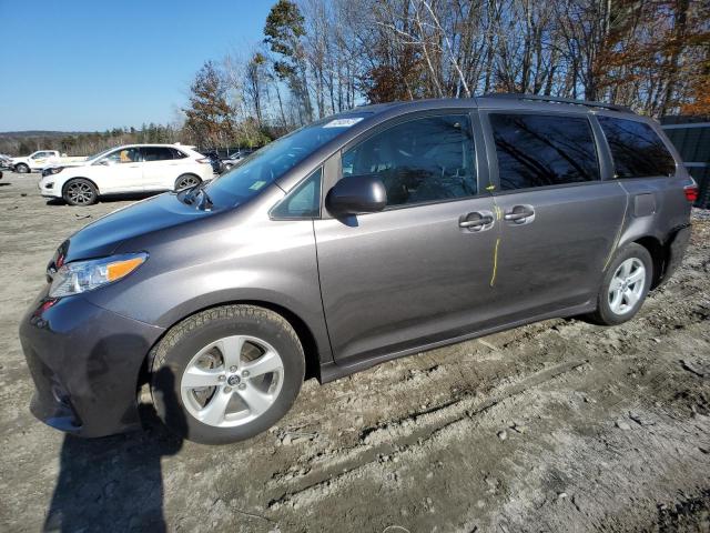 Image 1 of 2018 TOYOTA SIENNA LE 2018 with VIN 5TDKZ3DC2JS965140
