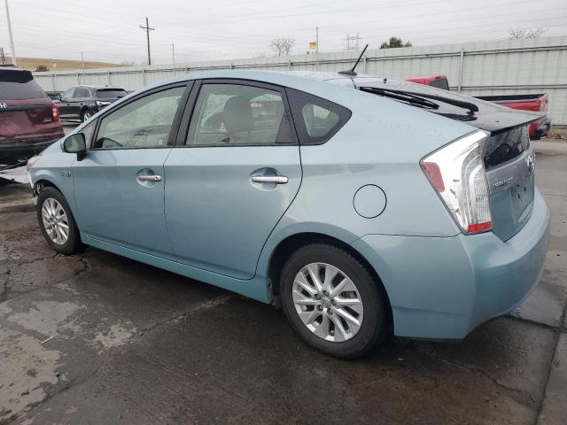 Image 2 of 2015 TOYOTA PRIUS PLUG-IN  2015 with VIN JTDKN3DP2F3067077