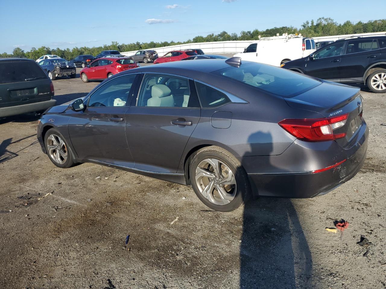 Image 2 of 2018 HONDA ACCORD EXL 2018 with VIN 1HGCV1F51JA070286