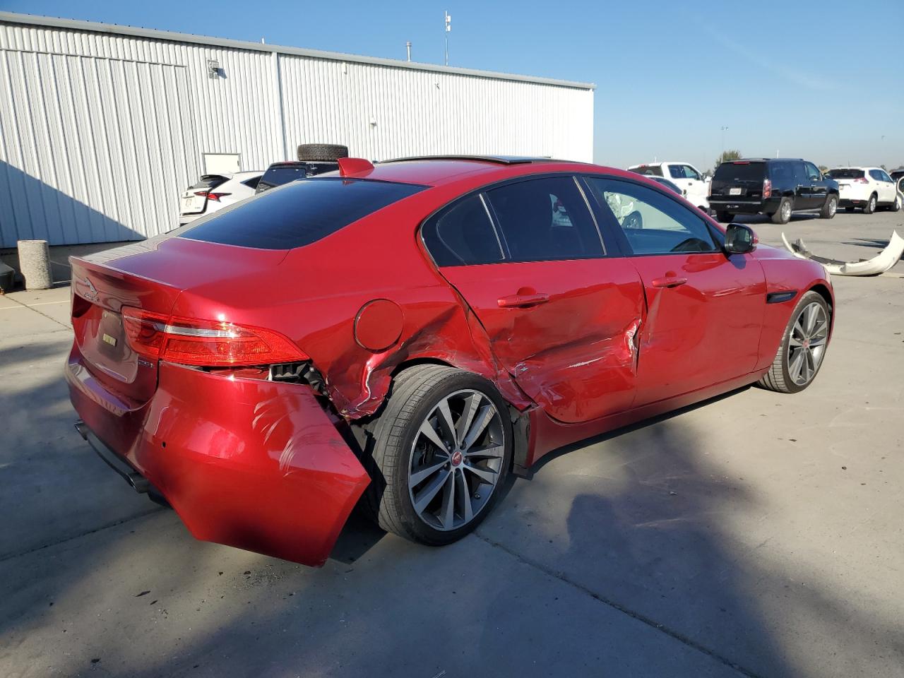 Изображение 3 2017 JAGUAR XE PRESTIGE 2017 с VIN SAJAE4BGXHA964166