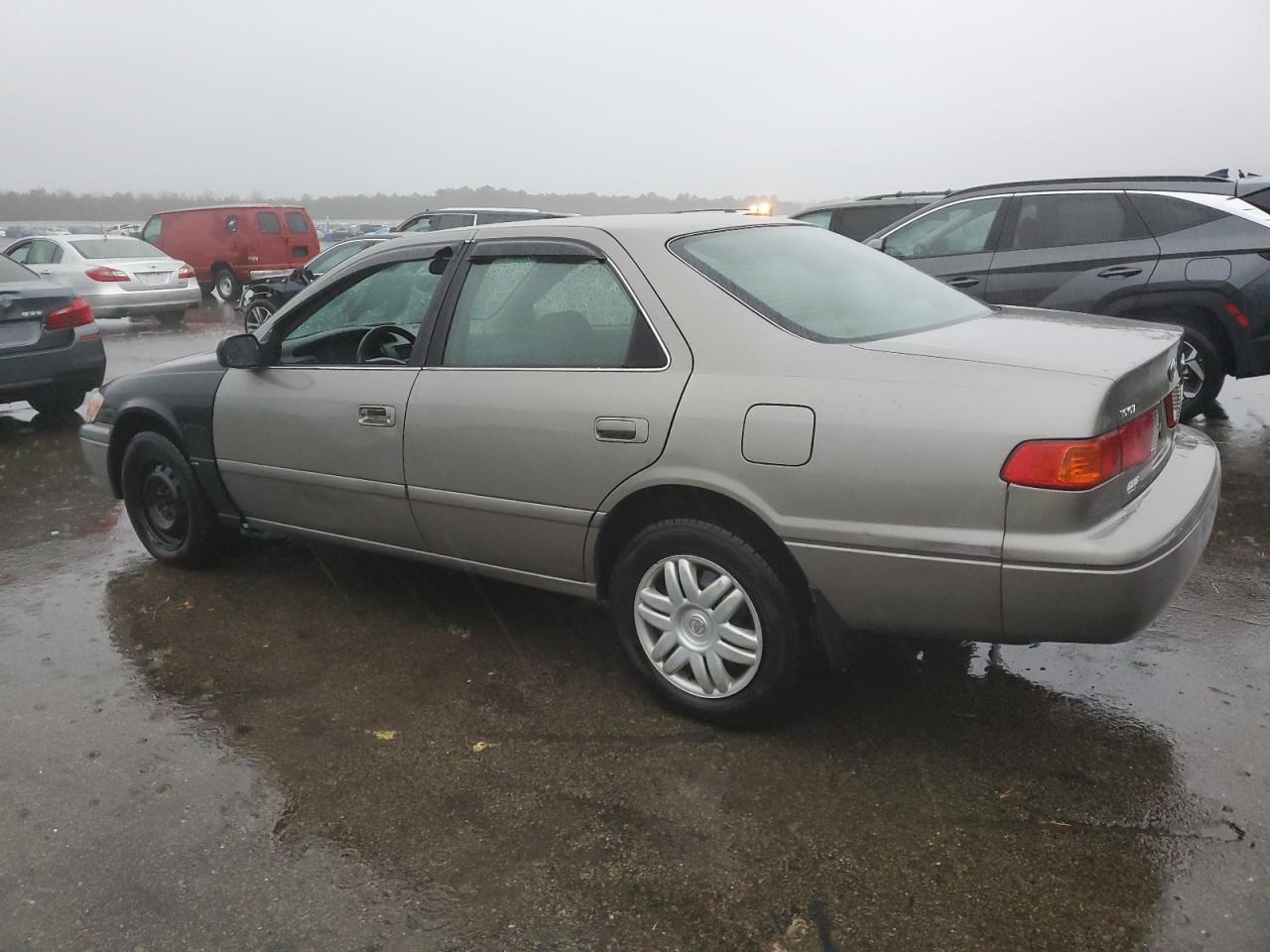 Image 2 of 2001 TOYOTA CAMRY CE 2001 with VIN 4T1BG22K71U022288