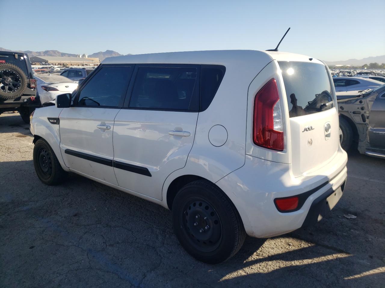 Obraz 2 z 2012 KIA SOUL  2012 z VIN KNDJT2A55C7434170