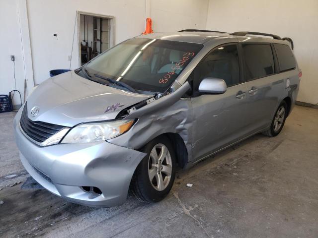 Изображение 2011 TOYOTA SIENNA BASE 2011