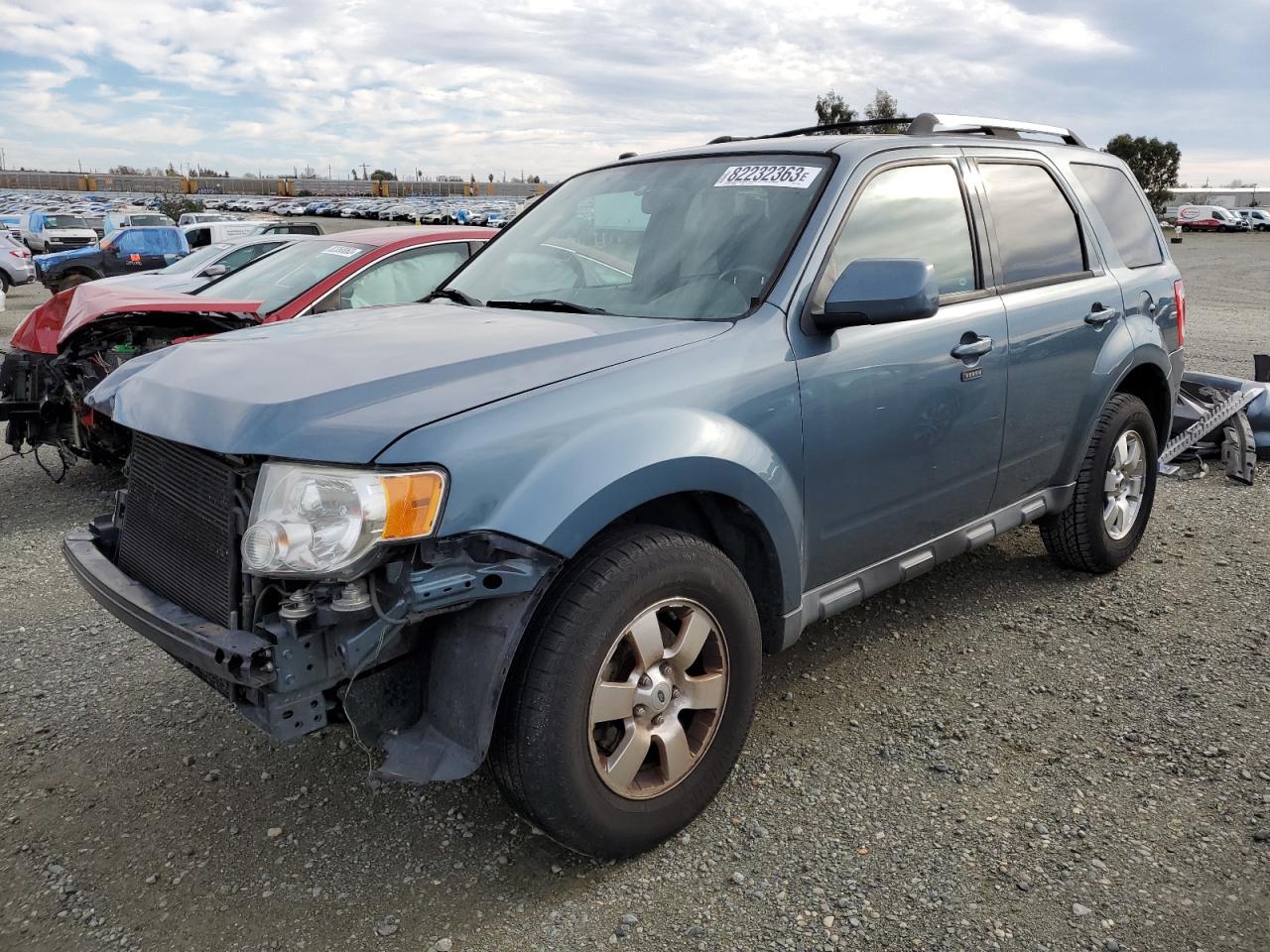 Image 1 of 2011 FORD ESCAPE LIMITED 2011 with VIN 1FMCU0EG1BKC14053