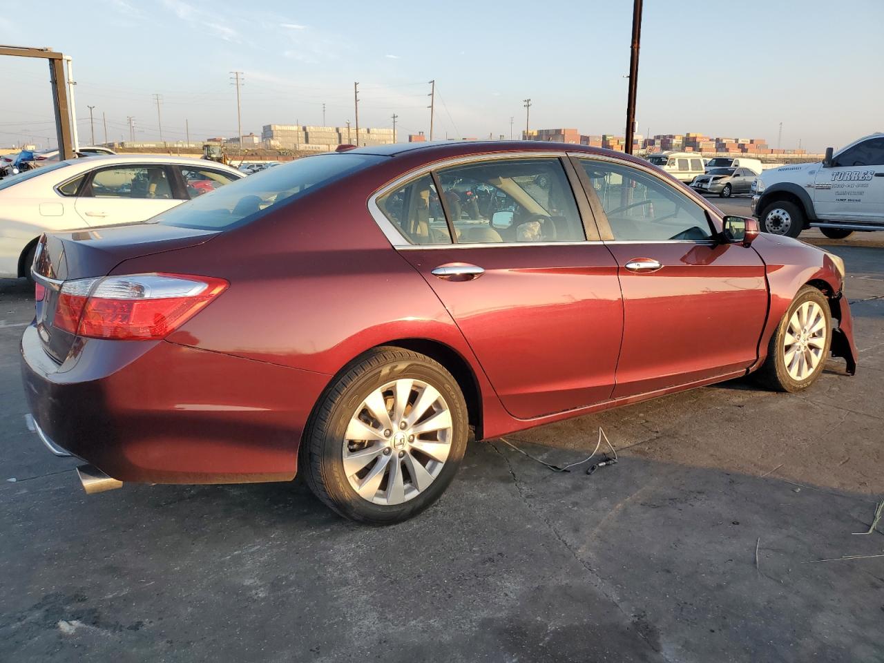 Изображение 3 2015 HONDA ACCORD EXL 2015 с VIN 1HGCR2F84FA052134