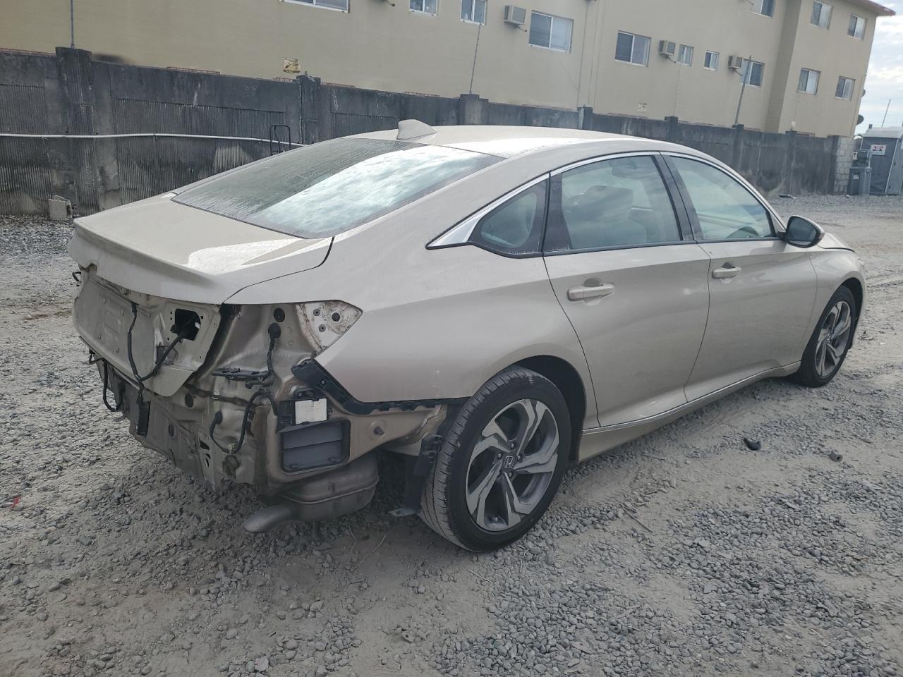Image 3 of 2018 HONDA ACCORD EX 2018 with VIN 1HGCV1F4XJA075851