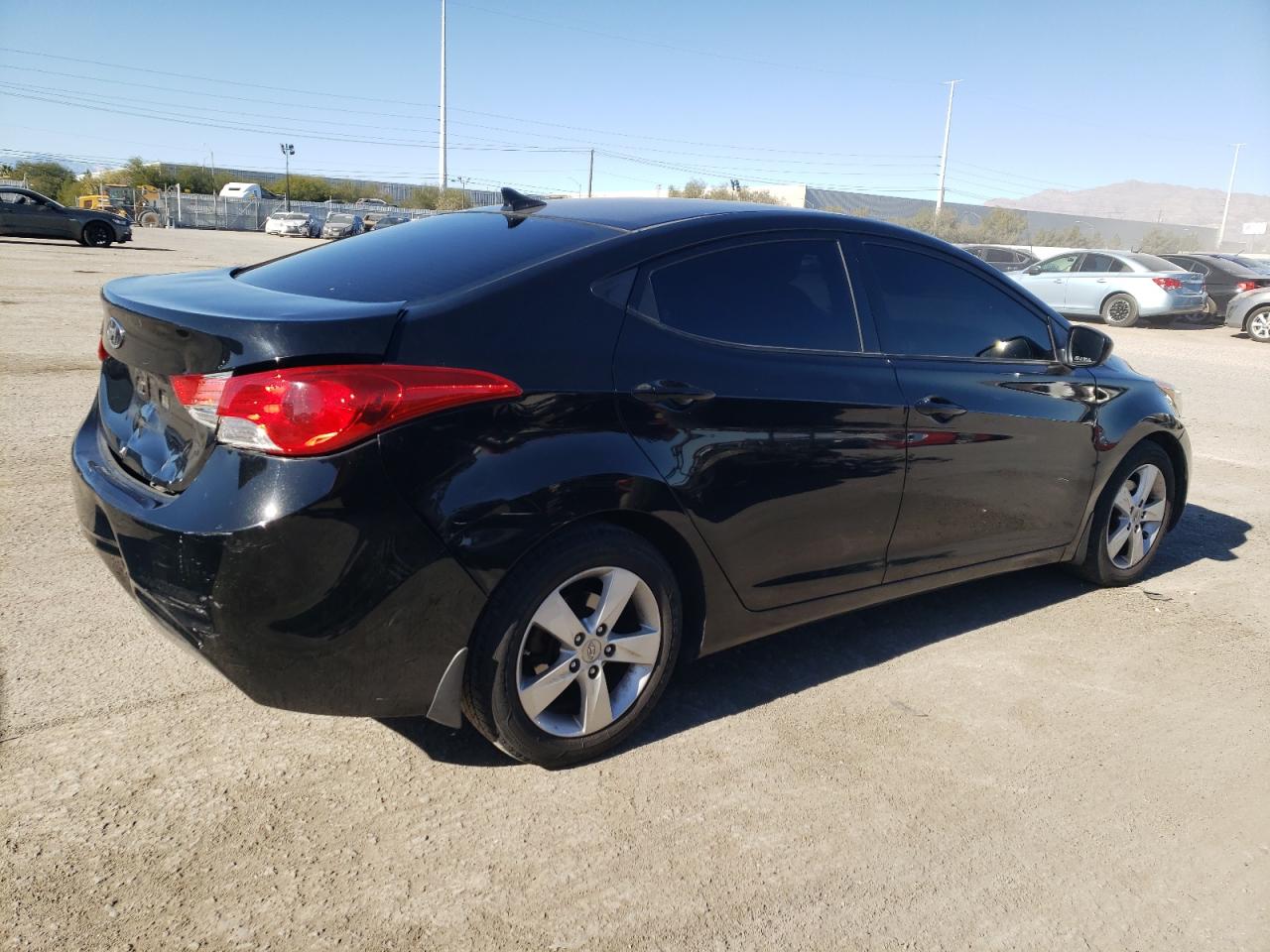Image 3 of 2013 HYUNDAI ELANTRA GLS 2013 with VIN 5NPDH4AEXDH398967