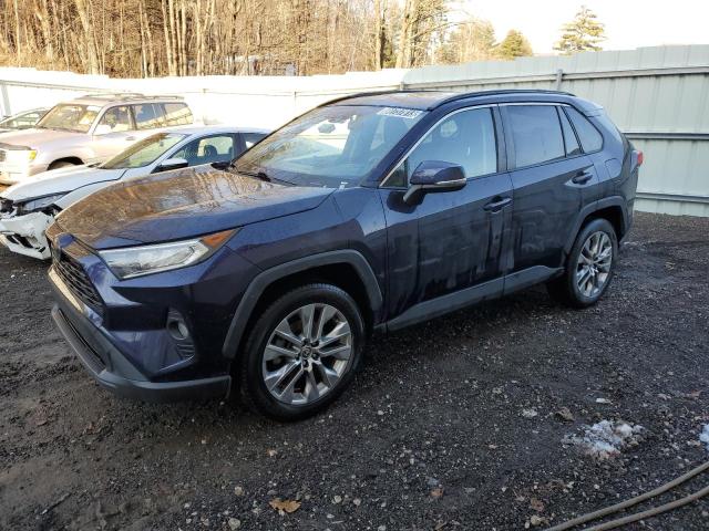 Obraz 1 z 2021 TOYOTA RAV4 XLE PREMIUM 2021 z VIN JTMC1RFV0MD072171