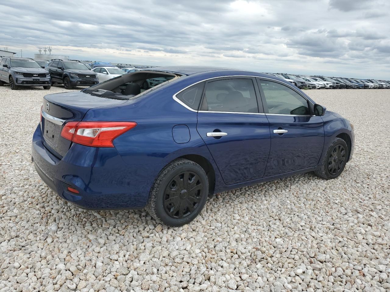 Obraz 3 z 2018 NISSAN SENTRA S 2018 z VIN 3N1AB7AP0JY332341