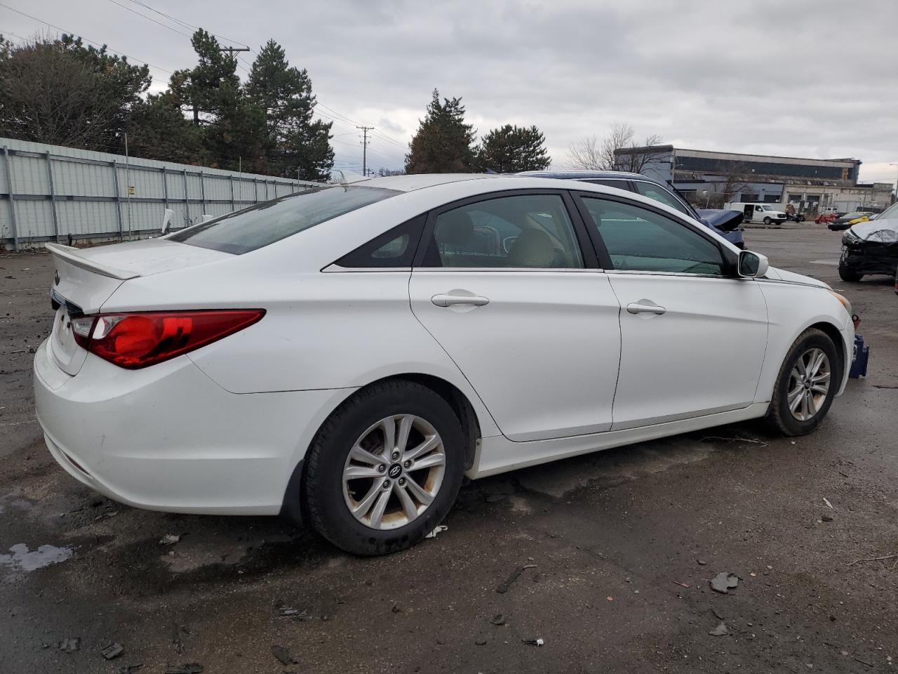 Изображение 3 2013 HYUNDAI SONATA GLS 2013 с VIN 5NPEB4AC4DH591443