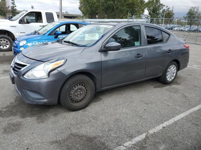 Obraz 1 z 2019 NISSAN VERSA S 2019 z VIN 3N1CN7AP5KL826368
