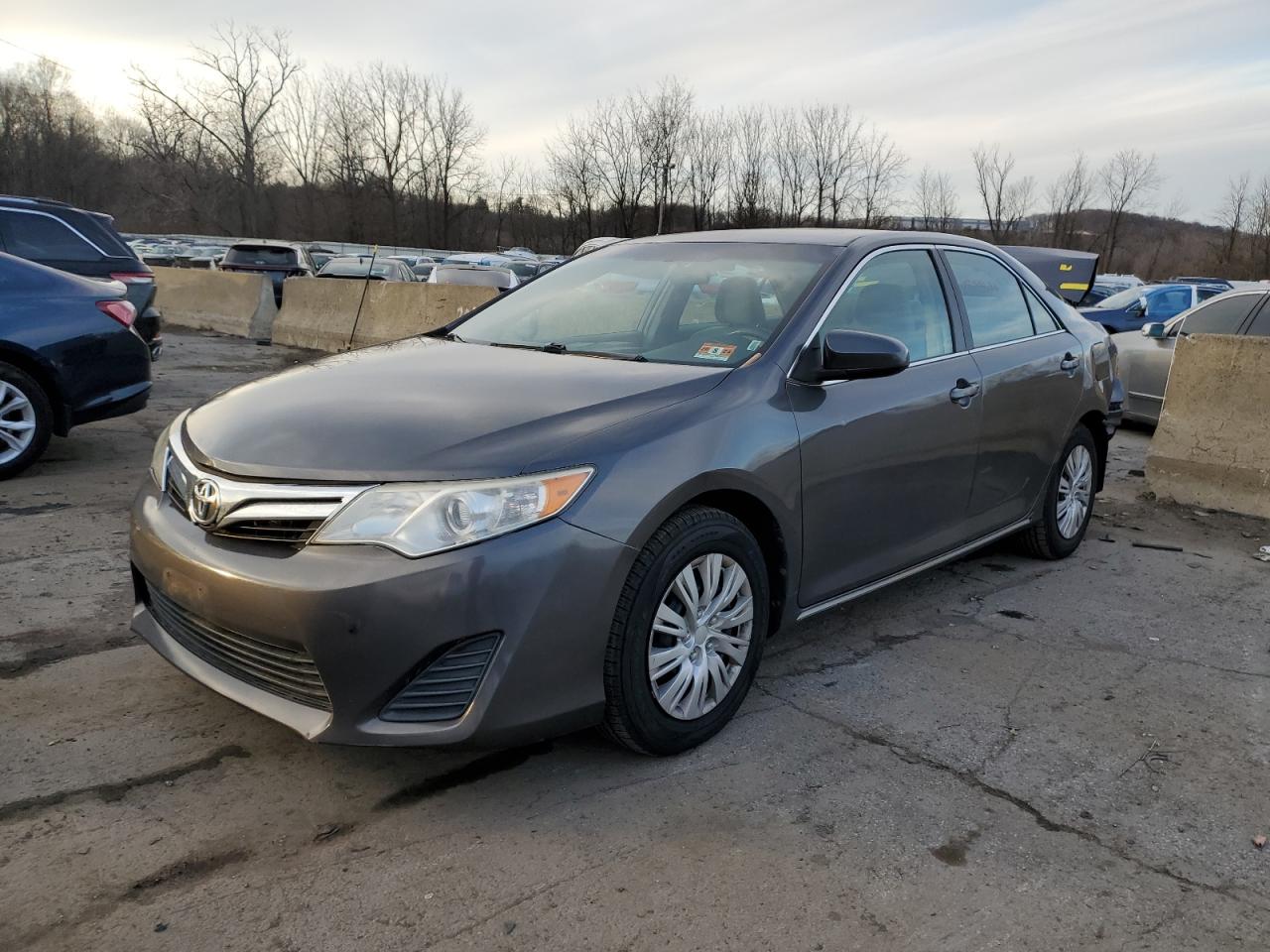 Image 1 of 2013 TOYOTA CAMRY L 2013 with VIN 4T4BF1FK0DR328492