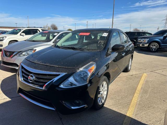 Obraz 2 z 2018 NISSAN VERSA S 2018 z VIN 3N1CN7AP3JL877611