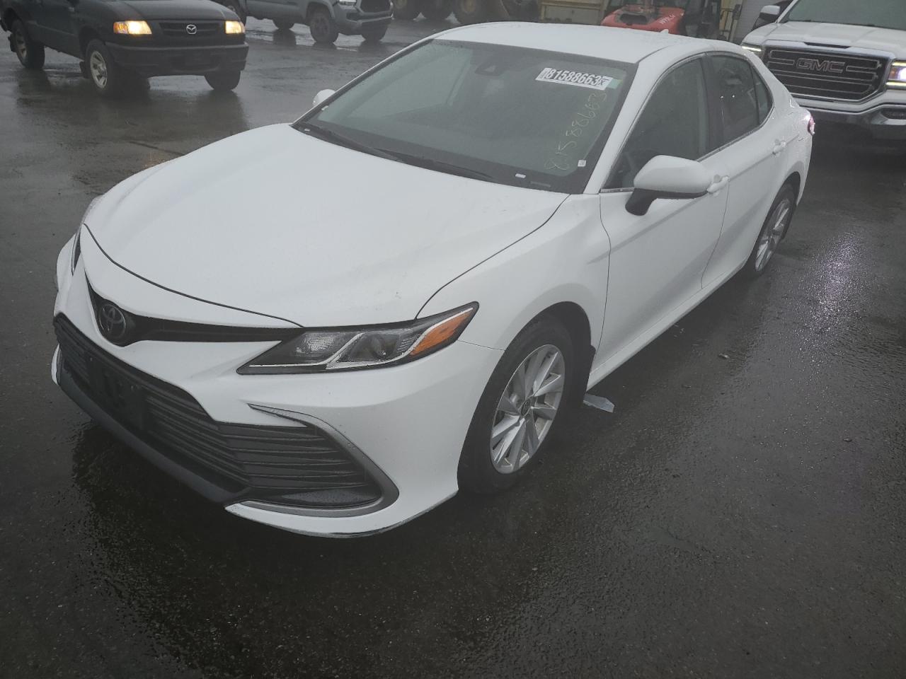 Изображение 1 2022 TOYOTA CAMRY LE 2022 с VIN 4T1C11AK5NU687987