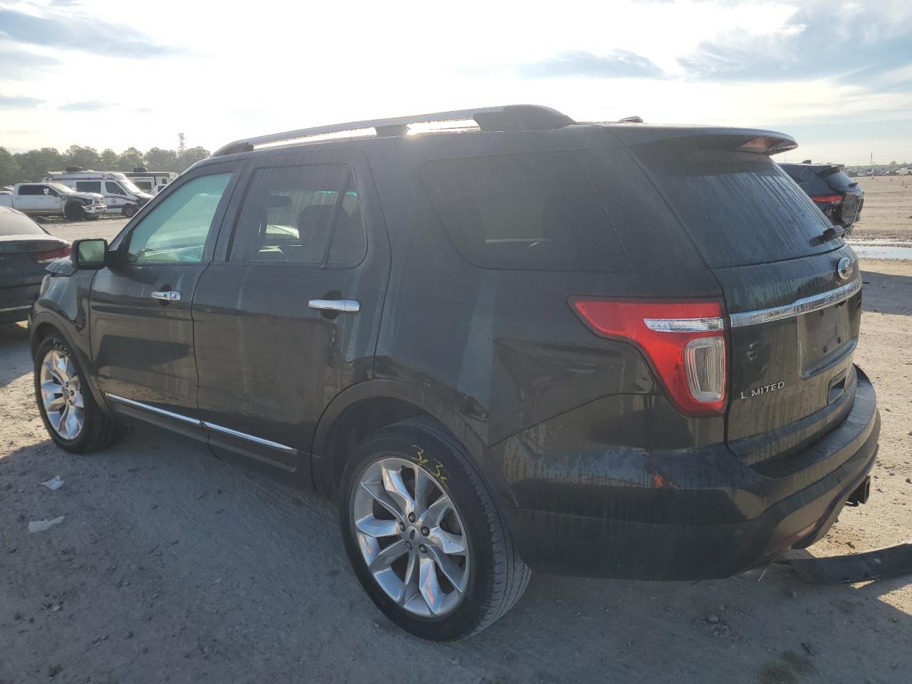 Image 2 of 2014 FORD EXPLORER LIMITED 2014 with VIN 1FM5K7F88EGC11768