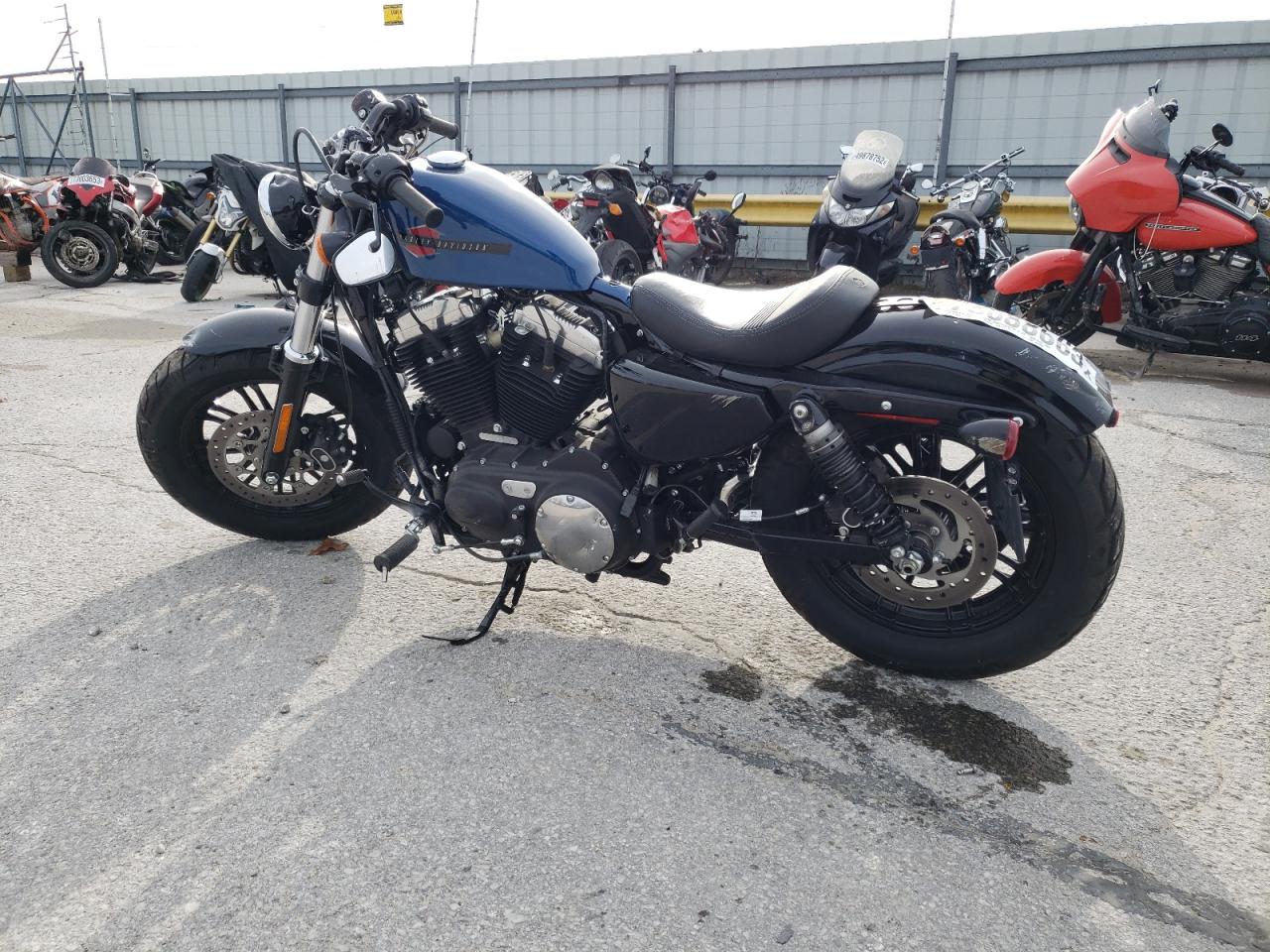 Obraz 2 z 2022 HARLEY-DAVIDSON XL1200 X 2022 z VIN 1HD1LC31XNB406993