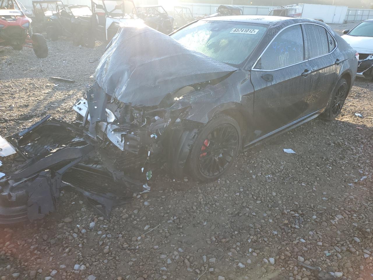 Изображение 2 2022 TOYOTA CAMRY SE 2022 с VIN 4T1G11AK3NU677220