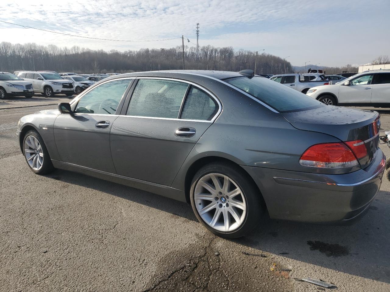 Image 2 of 2007 BMW 750  2007 with VIN WBAHN83517DT72084