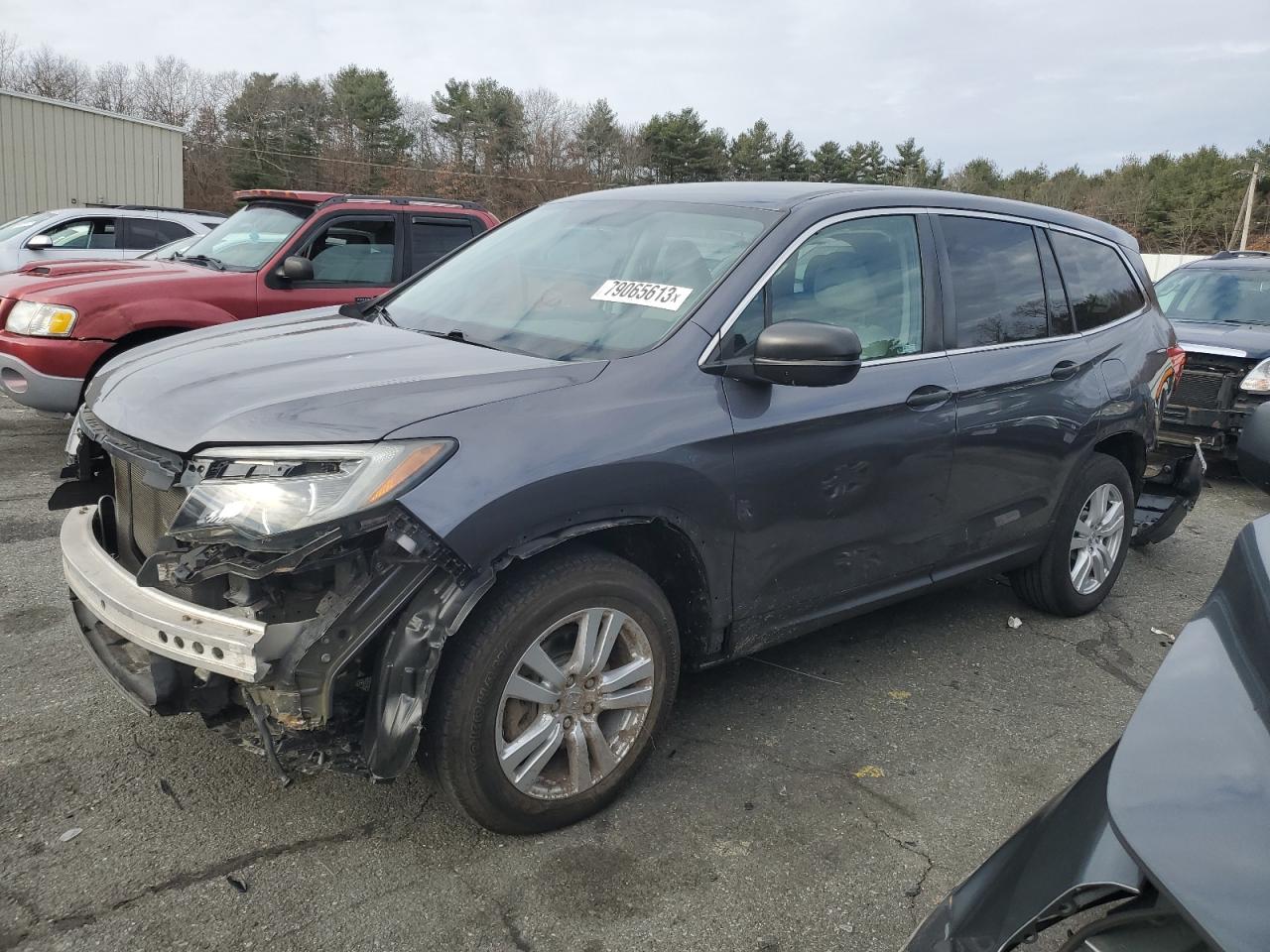 Изображение 1 2018 HONDA PILOT LX 2018 с VIN 5FNYF6H18JB024227