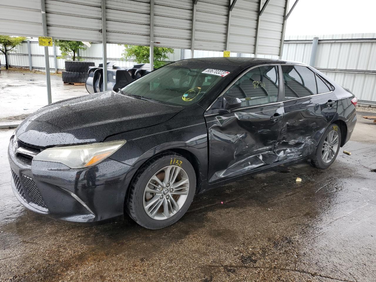 Obraz 1 z 2015 TOYOTA CAMRY LE 2015 z VIN 4T1BF1FK0FU004181