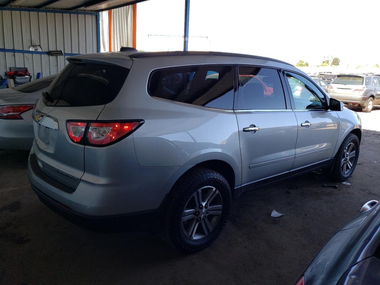 Изображение 3 2016 CHEVROLET TRAVERSE LT 2016 с VIN 1GNKVGKD7GJ348778