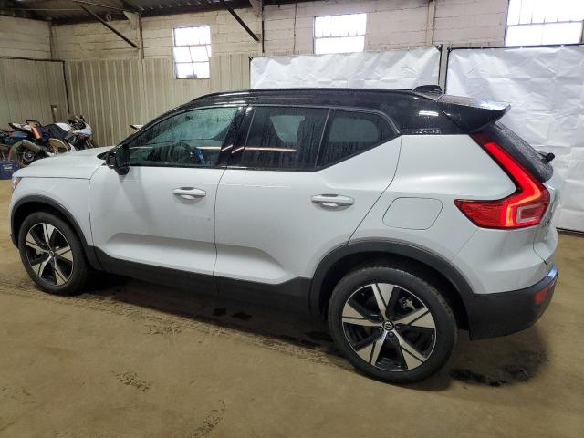 Изображение 2 2022 VOLVO XC40 P8 RECHARGE PLUS 2022 с VIN YV4ED3UR5N2769154