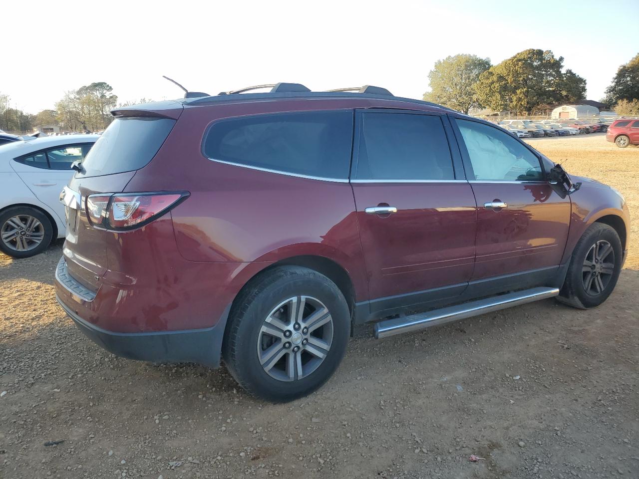 Obraz 3 z 2017 CHEVROLET TRAVERSE LT 2017 z VIN 1GNKVHKD1HJ157087