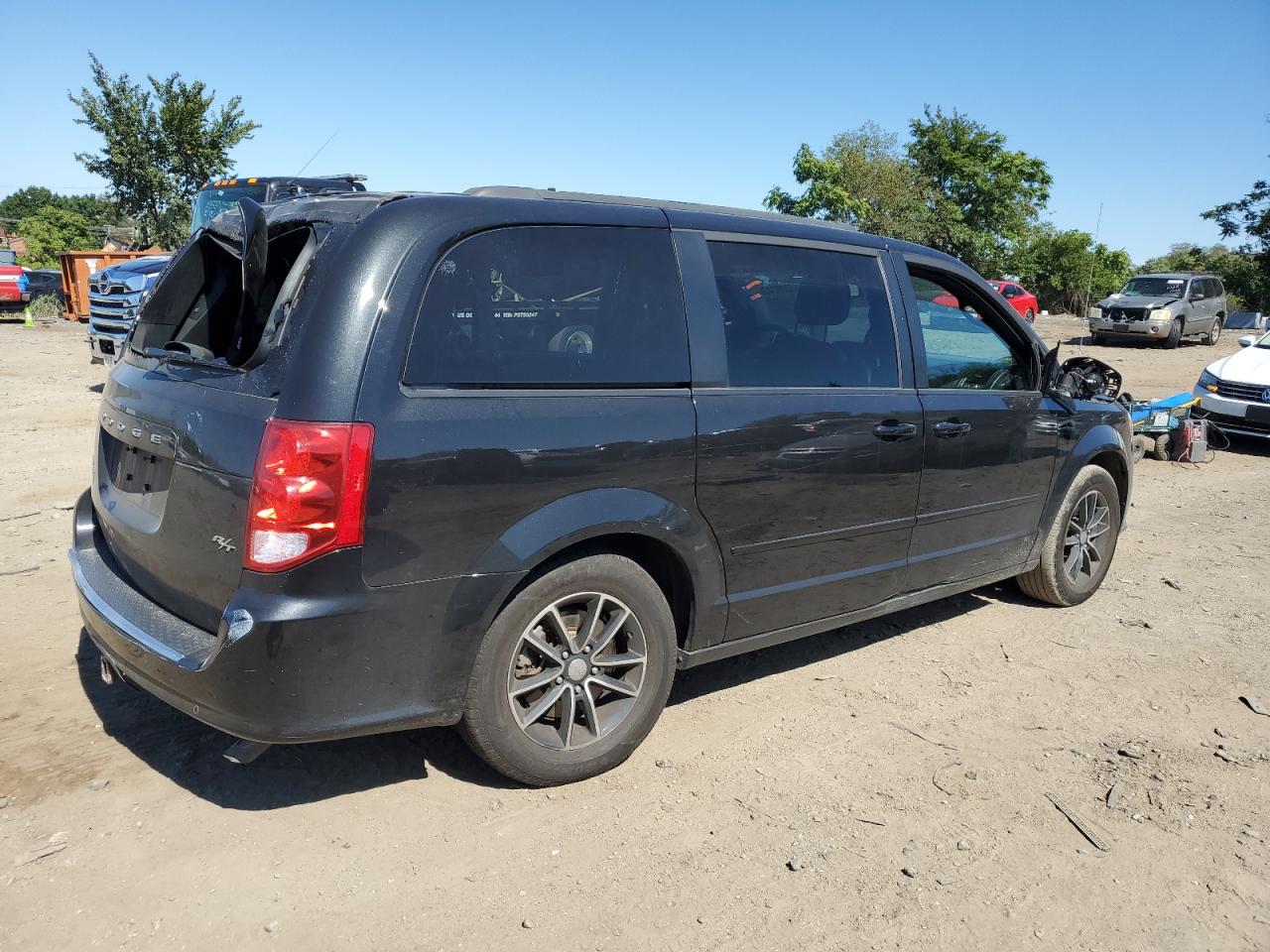 Image 3 of 2015 DODGE GRAND CARAVAN R/T 2015 with VIN 2C4RDGEG4FR670529