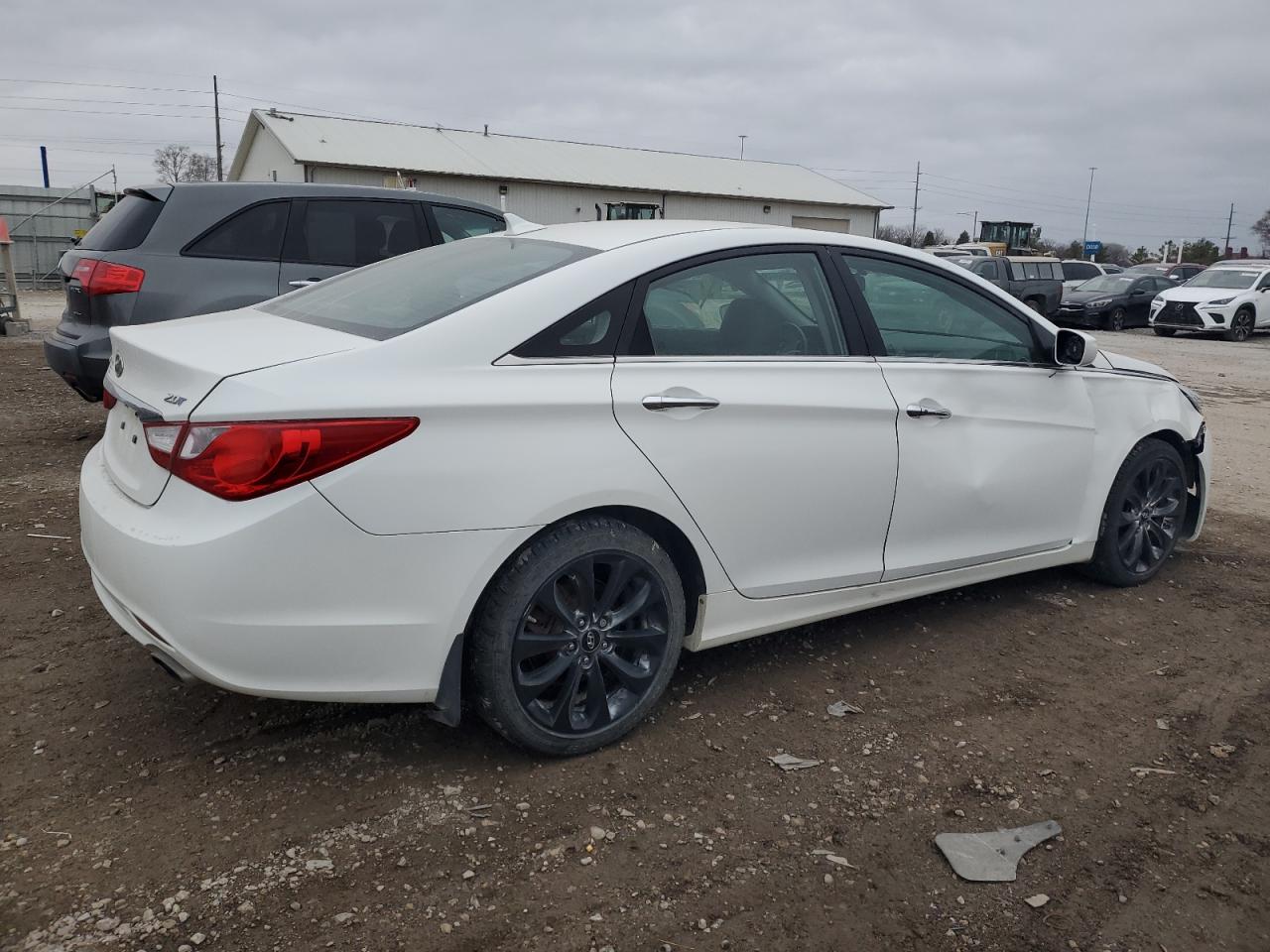 Image 3 of 2011 HYUNDAI SONATA SE 2011 with VIN 5NPEC4AB3BH239455