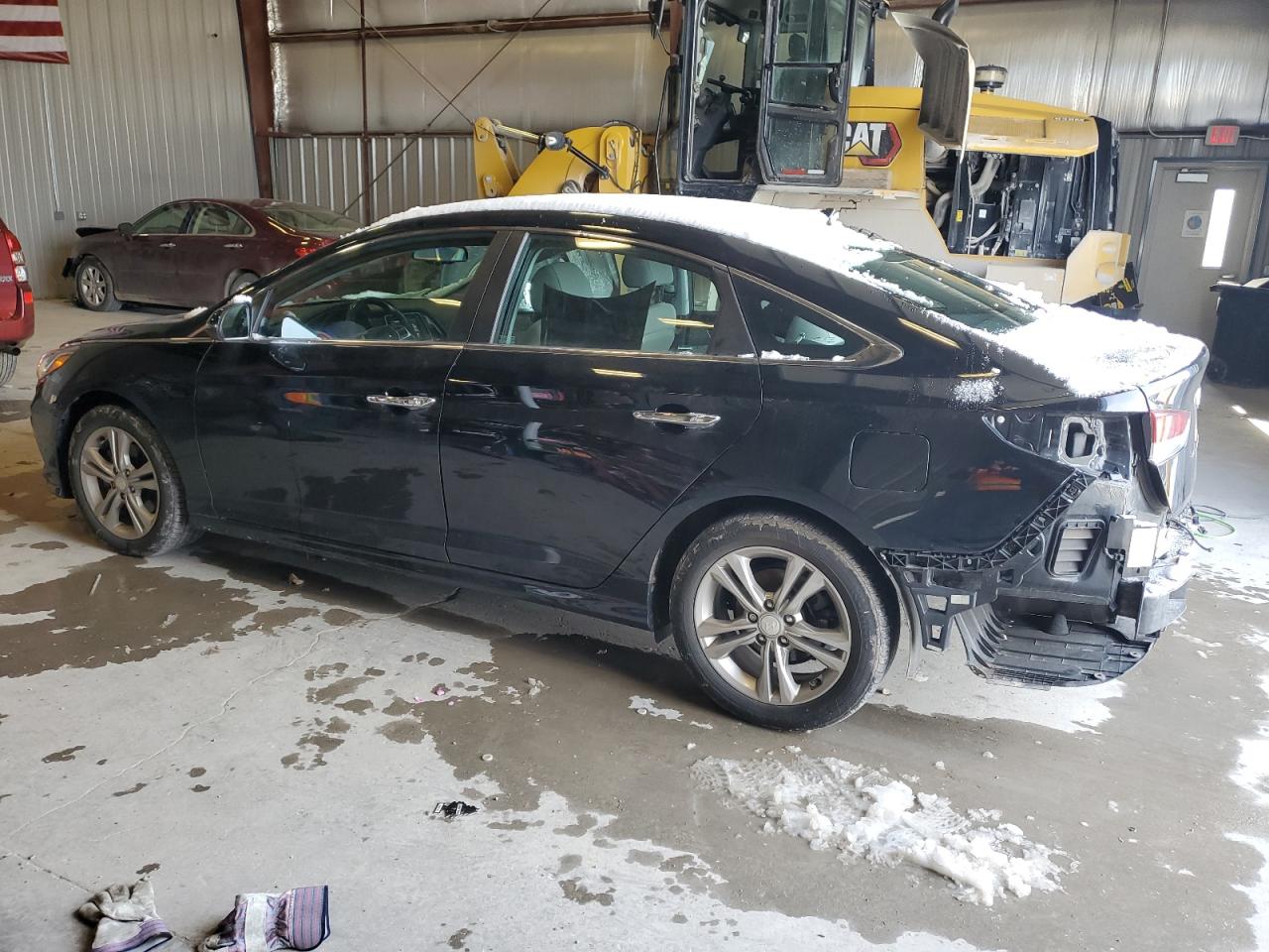 Image 2 of 2019 HYUNDAI SONATA LIMITED 2019 with VIN 5NPE34AF1KH770883