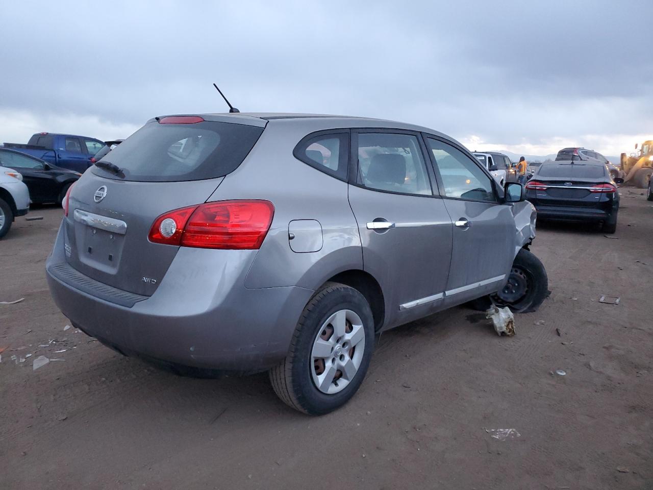 Obraz 3 z 2015 NISSAN ROGUE SELECT S 2015 z VIN JN8AS5MV1FW765312