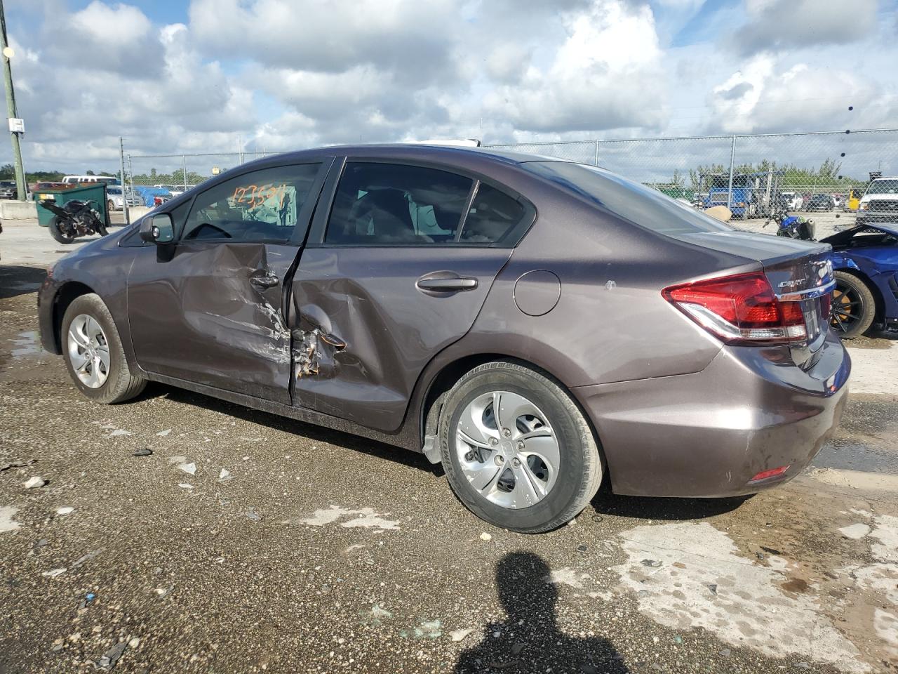 Image 2 of 2014 HONDA CIVIC LX 2014 with VIN 19XFB2F50EE231949