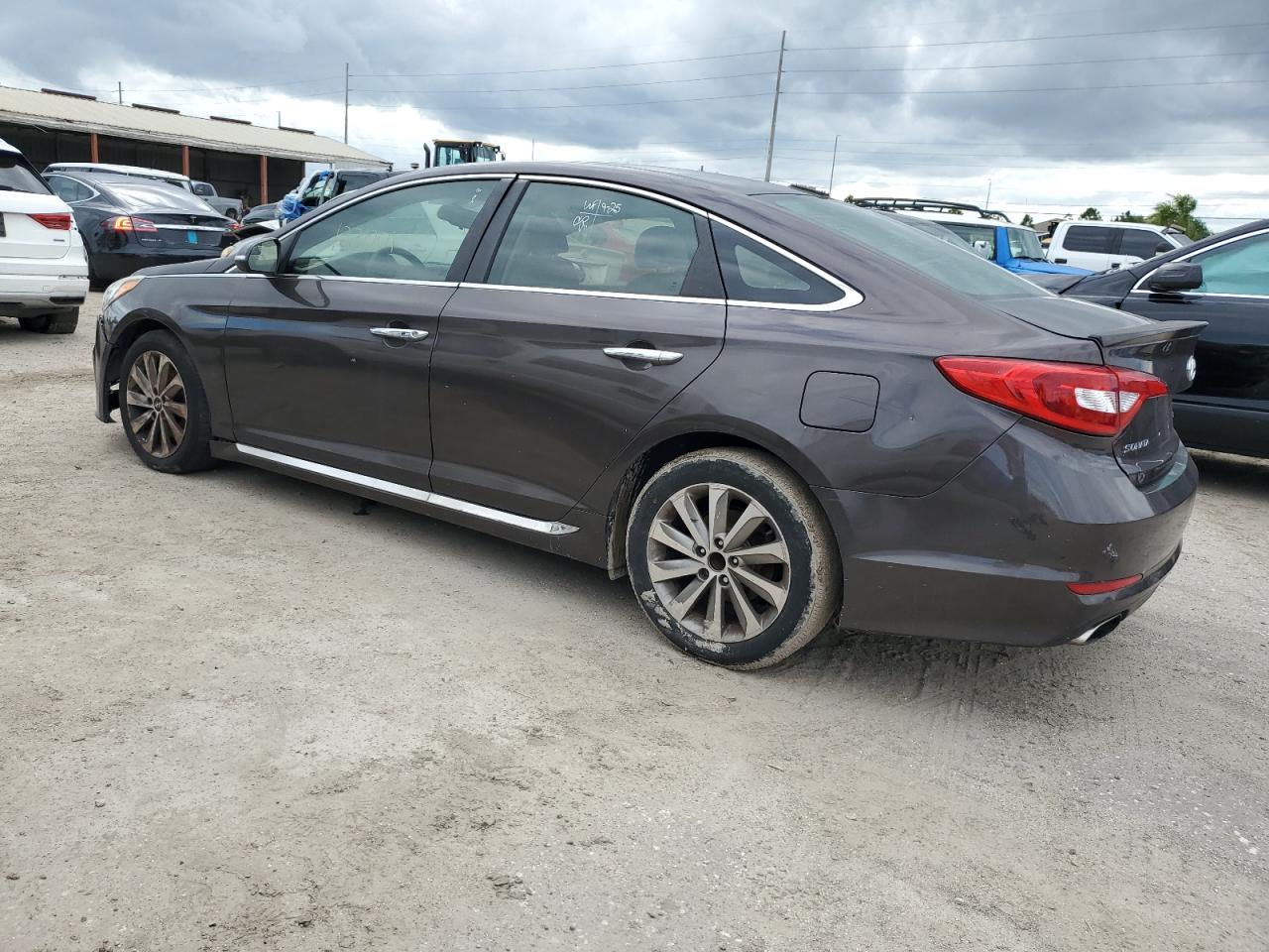 Image 2 of 2016 HYUNDAI SONATA SPORT 2016 with VIN 5NPE34AF4GH435852