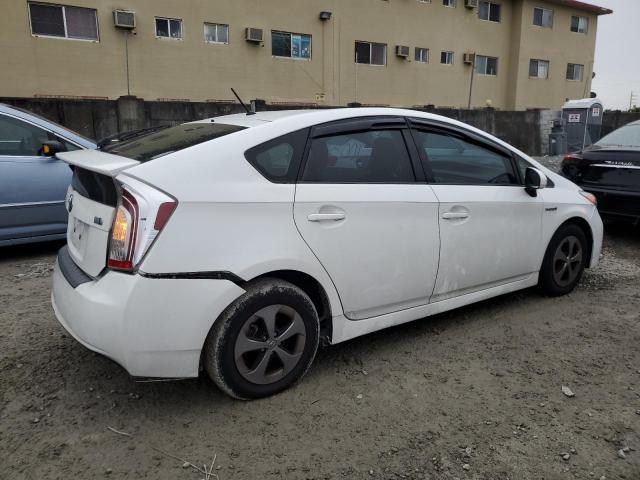 Image 3 of 2013 TOYOTA PRIUS  2013 with VIN JTDKN3DU4D0339939