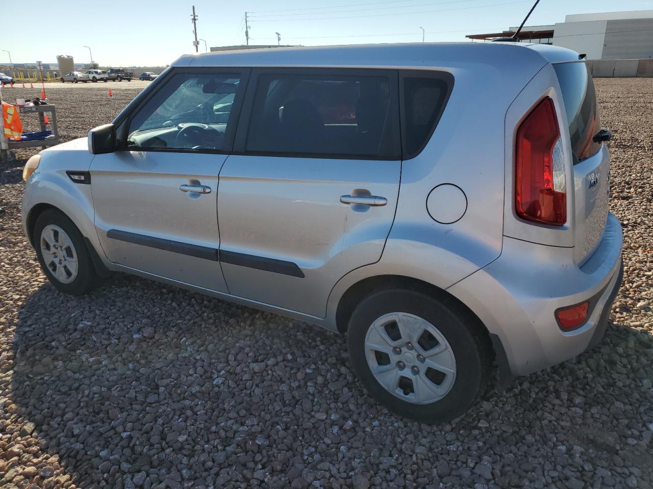 Изображение 2 2013 KIA SOUL  2013 с VIN KNDJT2A55D7773755