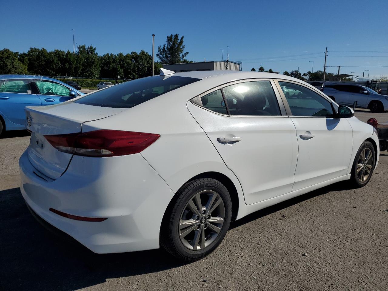 Изображение 3 2018 HYUNDAI ELANTRA SEL 2018 с VIN 5NPD84LF4JH363374