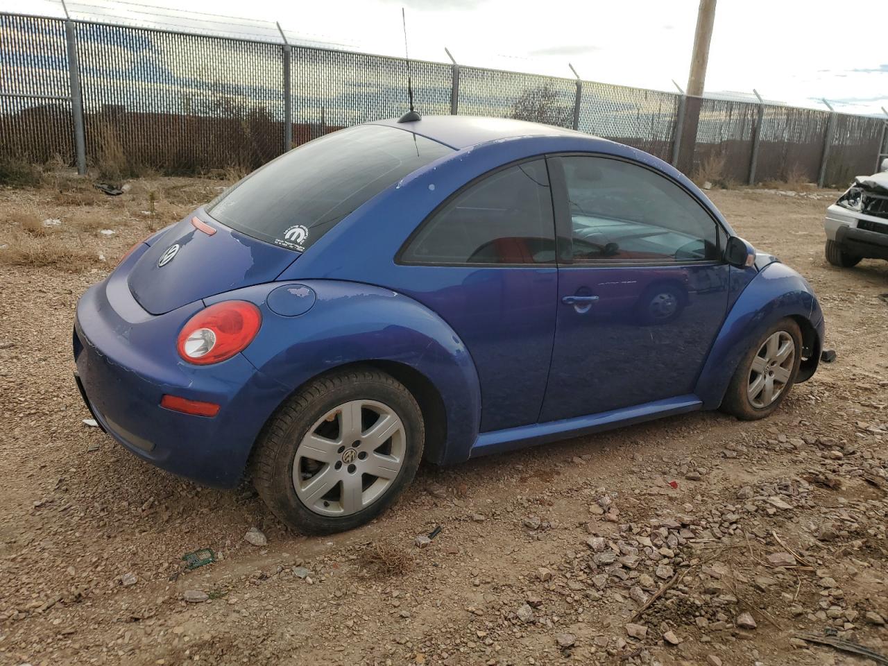 Obraz 3 z 2007 VOLKSWAGEN NEW BEETLE 2.5L OPTION PACKAGE 1 2007 z VIN 3VWRW31C47M502921